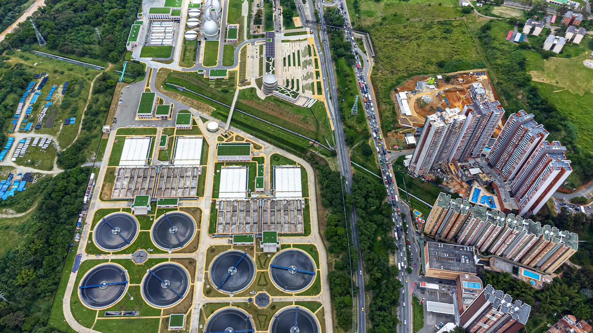 Zonas verdes de la planta